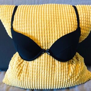 NWOT Emporio Armani push-up bra